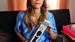 Unboxing da Magic Wand... I came like a Spitting Llama