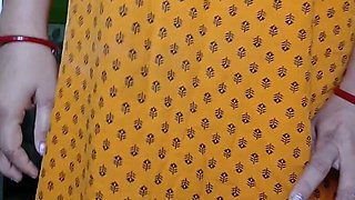 Bihari Bhabi Nude and Review Her Ass Hole Anus. Indian Woman Porn Video.