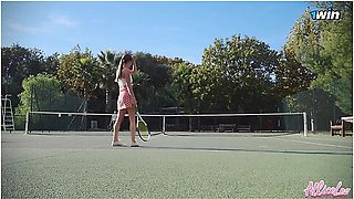 Allice Leo - My Holidays In Saint-tropez! Beach, Tennis And Fucking At The Bungalow! - Ass - Vlog