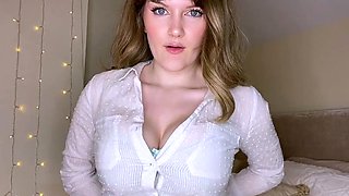 Hot brunette from squirt masturbating on webcam