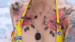 amateur blonde solo webcam