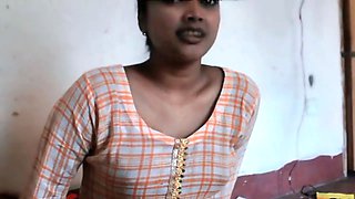 I share my bed with my stepsister and i seduced her to have sex with her