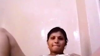 Notorious Kannada clezzie aunty shaila online hump converse with her clints