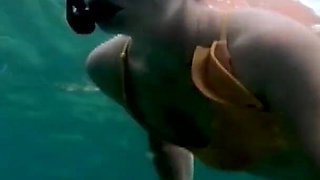 Snorkel Slut: Tight Bikini, Dive Mask & Underwater Fin Tease