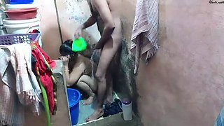 Husband and Wife Bathroom Fuck - Hardcore Indian Homemade Sex