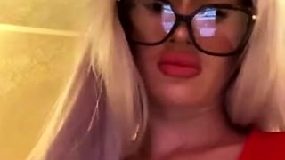 MILF blonde live toys webcam show in shower