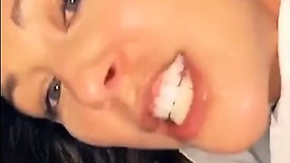 Cherie Snaps Sloppy Blowjob In The Car