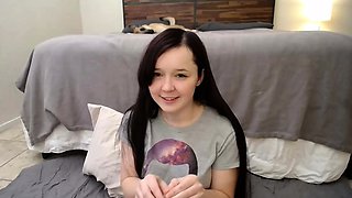 Big boob brunette masturbates on webcam
