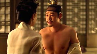 The Concubine (2012) Jo Yeo-jeong - scene3
