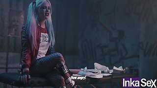 Vivian Lola, Harley Quinn And Franco X - Superman Introduce El Bate De Por El Ano Para Salvar El Mundo