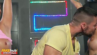 Fakehub - sport bitches!