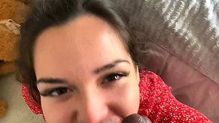 Sexy Slut Gives A Big Cock A Blowjob In The Car