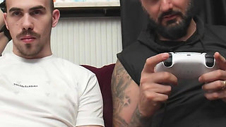 Play Games Lara Sins