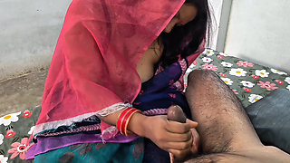 Desi bhabhi hot doggy style sex in saari and cream pie pussy with hindi audio with loud moaning