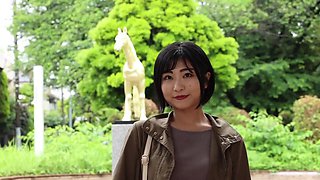 336KNB-223　【SS級美人妻、発情SEXでメス馬の如し。】応募理由は「本当は激しいHがしたいけど、夫が大好き過ぎて言えな～い♪」だそうで…。初っ端から車内でビクビク絶頂&とろ～んとした目つきでチ●ポを貪る超淫乱妻！