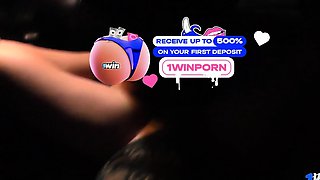 Hard rough hook-up with a steamy woman in a car, spunk all