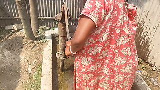 Desi housewife ke sath nahaya aur chudai ki