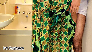 Indian Desi Neighbour Aunty Fucked by Lover in Hotel Room with Big Penis