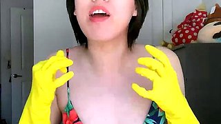 Cute amateur brunette naughty in solo jerking show on camera