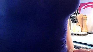 Brunette Solo Webcam Masturbation