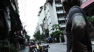 Thai street hooker picked up in a Tuk Tuk for sex on camera