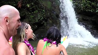 Explosive Outdoor Foursome with Deepthroat Blowjobs and
