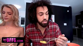 Sexy teenager blondie invites her bf over for thanksgiving