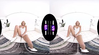 Cheerful Blonde Teaches The Perfect Masturbation - Shaved Blonde Fingering