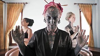 Explosive Anuskatzz and Lily's shibari bondage scene