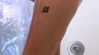 Solo blonde chick using cucumber to masturbate