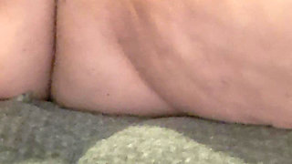 Rubbing the Clit Until I Cum