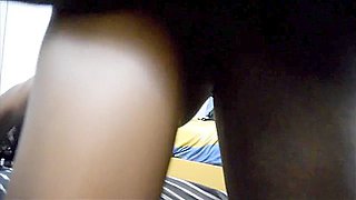 Onion Booty Girl Fucked In A Threesome