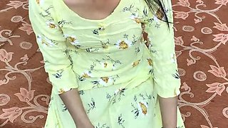 Desi Bhabhi Hardcore Fuck - Big Ass Neighbor Takes Huge Cock in Tight Pussy