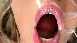 Amateur Blond Give Nice POV Blowjob