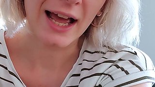 amateur blonde solo webcam