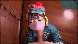 Picking Up Cosplay Girls On Halloween! When I Take It Off, ? I Get Mischievous And Squeezed By A Girl In A Kyungsi With A Body That Is Too Erotic