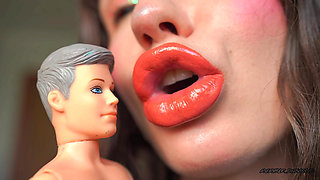 Gentle Giantess Nude Dirty Kiss and BJ