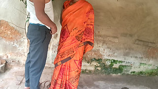 Indian Wife Sonia In saree