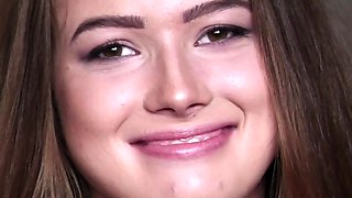 Olivia Sparkle, Casting
