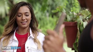 Girl next door Jaye Summer loves bbc