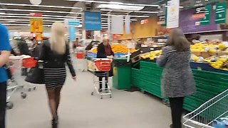 Russian MILF Public Lesbian Fuck with Huge Cucumber to Squirt