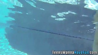 Real bathing suit les fingered