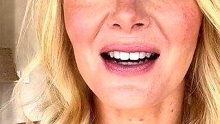 home made amateur blonde Masturbating