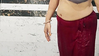 Priya Bhabi Big Ass Bath Show