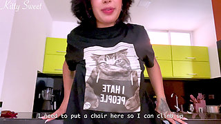 JOI: a Glass Cob and a Creamy Kitten for You Served at the Kitchen Counter