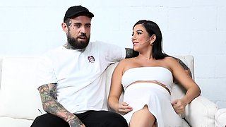 Amateur interracial threesome
