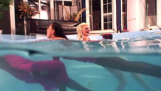 StripCamFun Blonde Amateur MILF Webcam for You