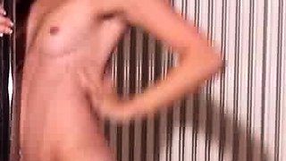 Brunette amateur teen masturbate to her boyfriend