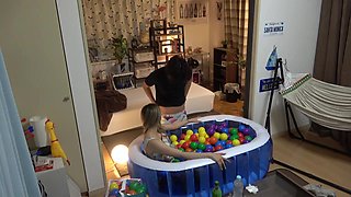 200gana-2539　連れ込んで強めのお酒を開けてイチャイチャ