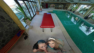Krissy Sins, Aya Goldie - on a Closeup Mission